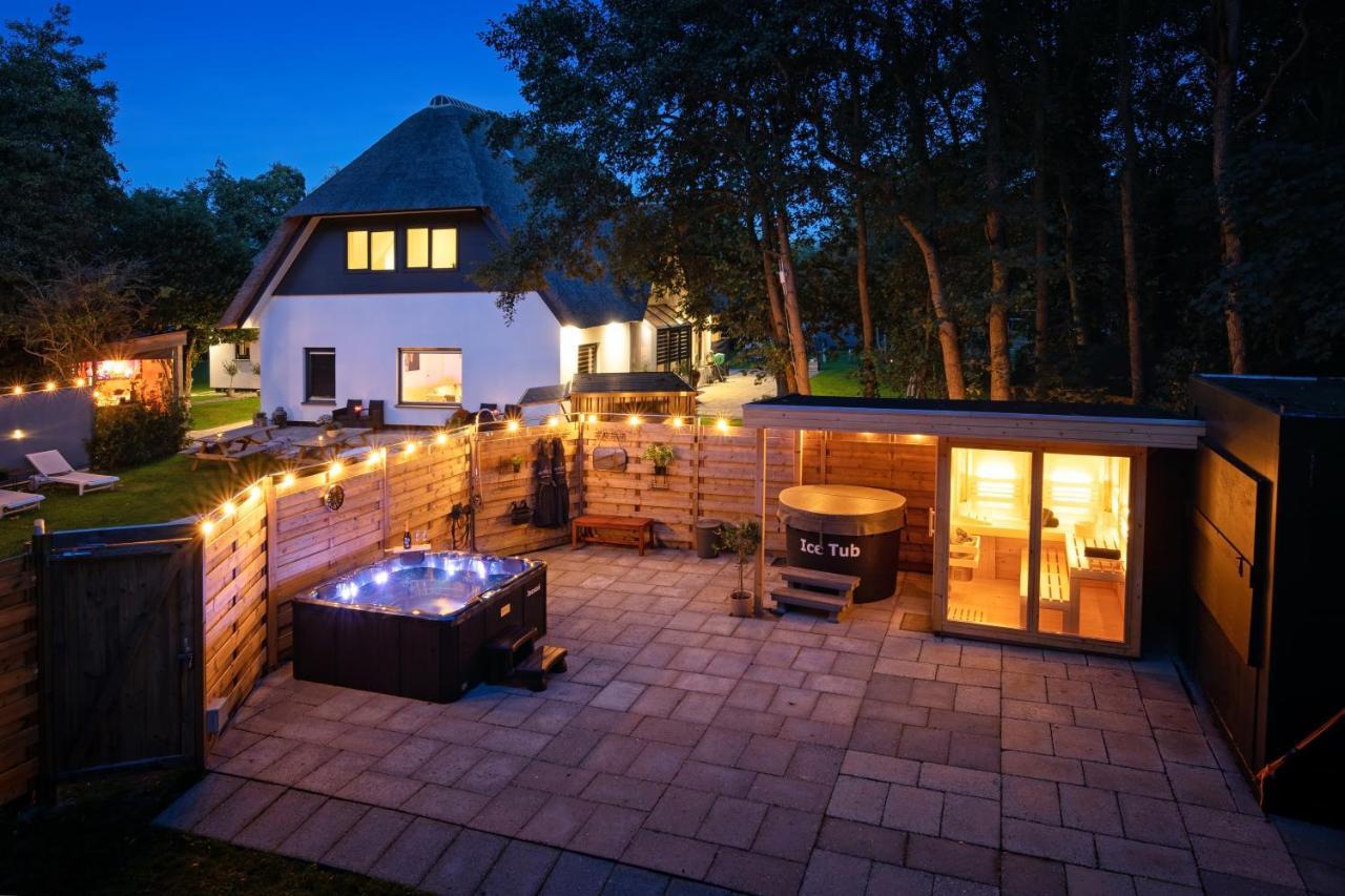 The Island Life Texel - Wellness Bed & Breakfast De Koog  Bagian luar foto