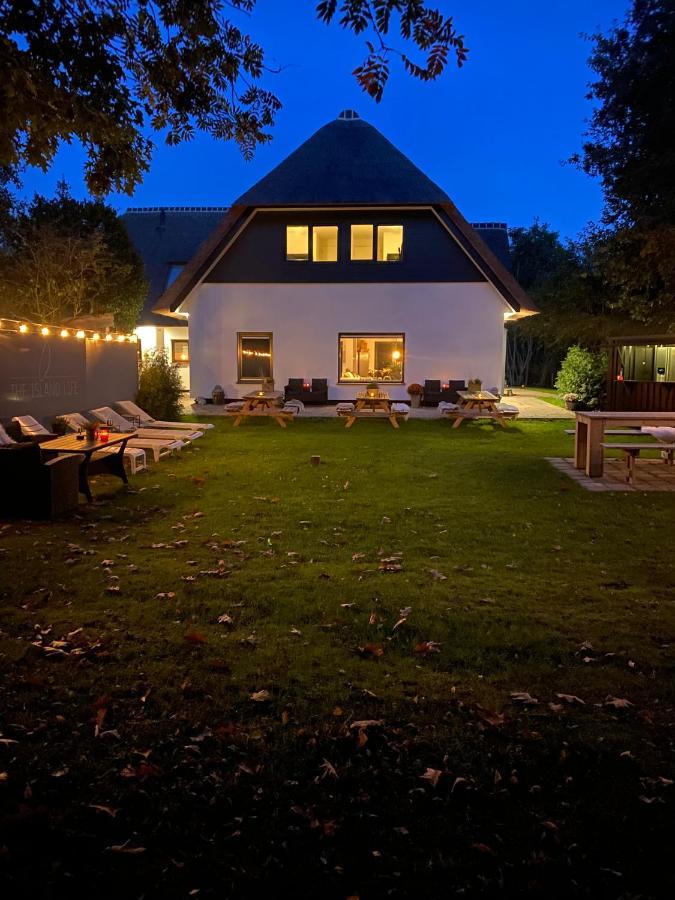 The Island Life Texel - Wellness Bed & Breakfast De Koog  Bagian luar foto