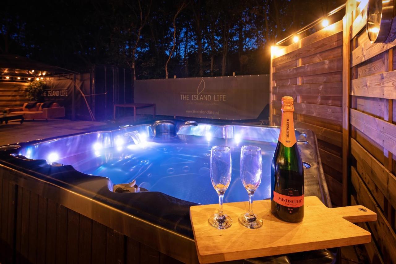 The Island Life Texel - Wellness Bed & Breakfast De Koog  Bagian luar foto